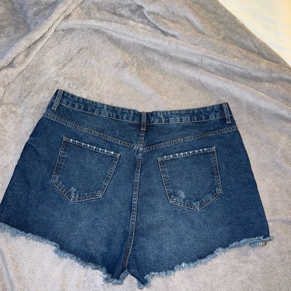 Primark shorts - Picture 2 of 3